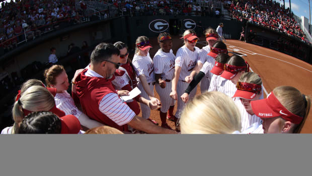 Alabama softball team at Georgia